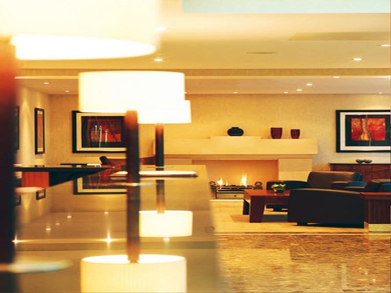 Regency Park Hotel, Health Club & Spa Thatcham Ngoại thất bức ảnh