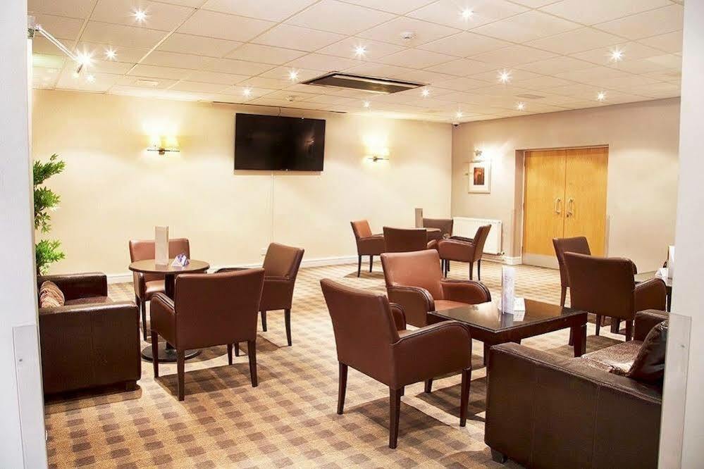 Regency Park Hotel, Health Club & Spa Thatcham Ngoại thất bức ảnh